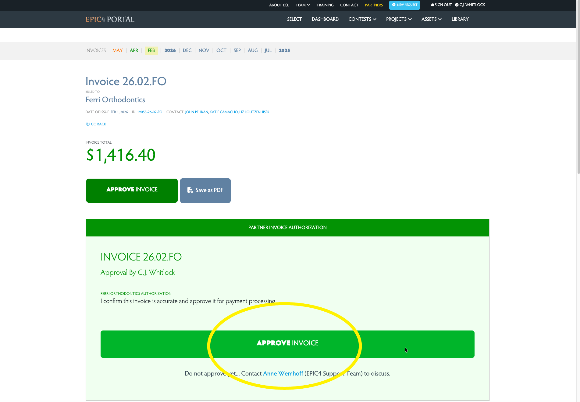Dashboard with invoice notification bar